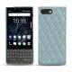 Funda de piel Blackberry Key2 - Bleu ciel - Couture ( Nappa - Pantone 277C ) 