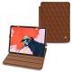 Housse cuir Apple iPad Pro 11" (2018) - Marron - Couture ( Nappa - Pantone 1615C ) 