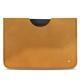 Apple iPad Pro 11" (2018) leather pouch - Or Maïa ( Pantone 871C ) 